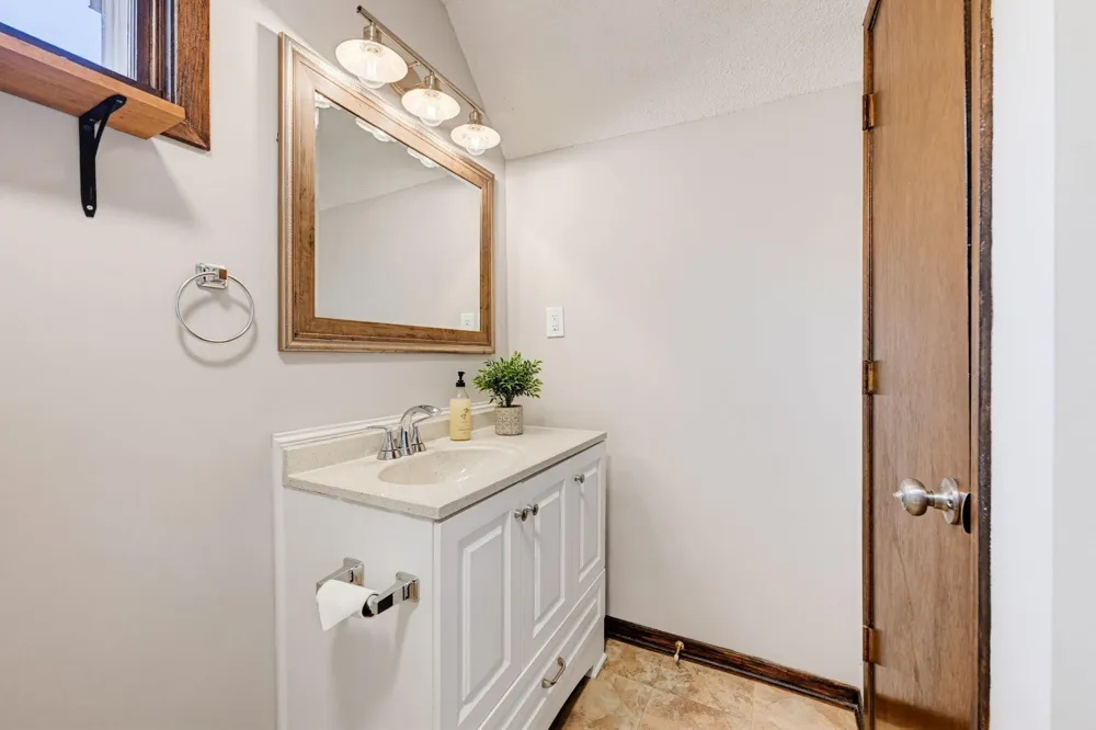 2924 E 25th Street Minneapolis, MN 55406
