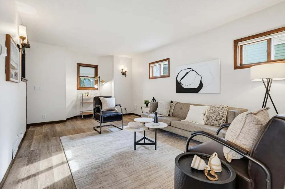 2924 E 25th Street Minneapolis, MN 55406