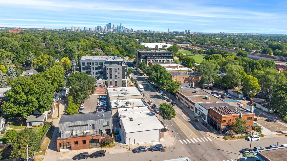 4251 Nicollet Avenue Minneapolis, MN 55409