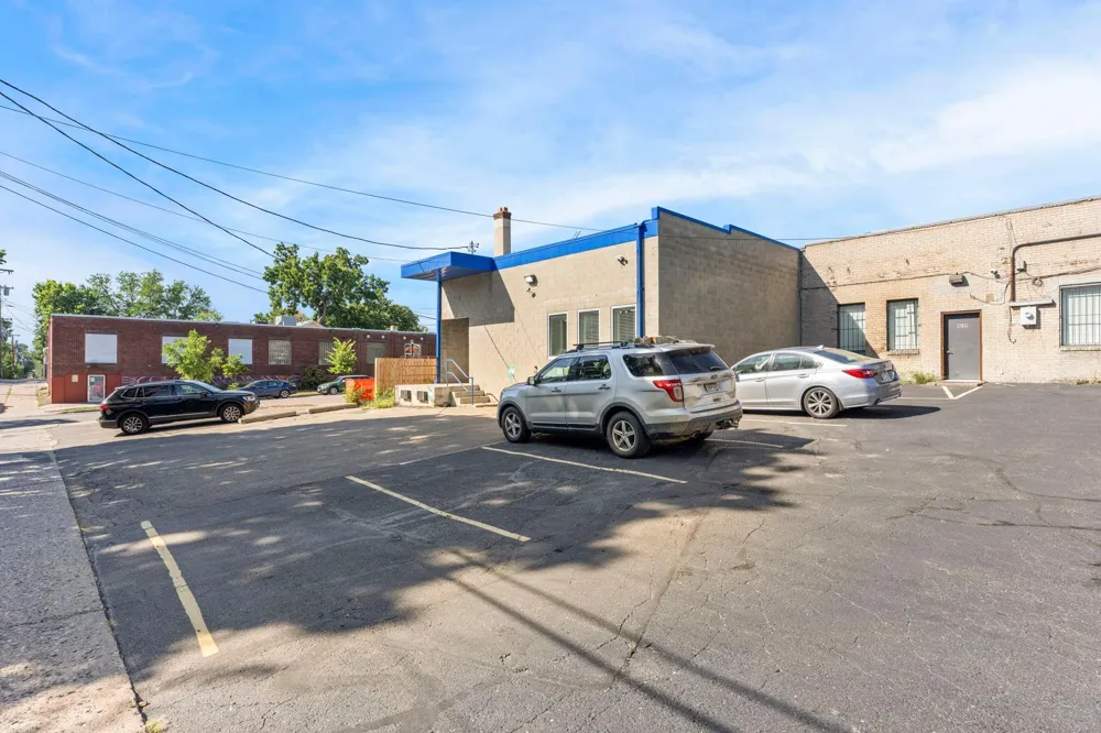 4251 Nicollet Avenue Minneapolis, MN 55409