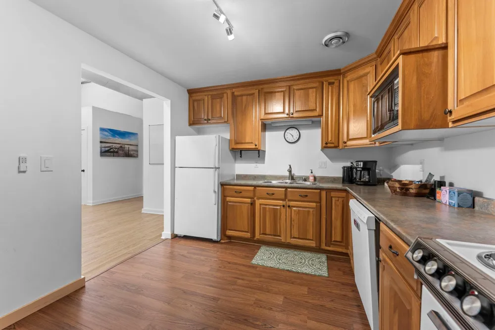 4251 Nicollet Avenue Minneapolis, MN 55409