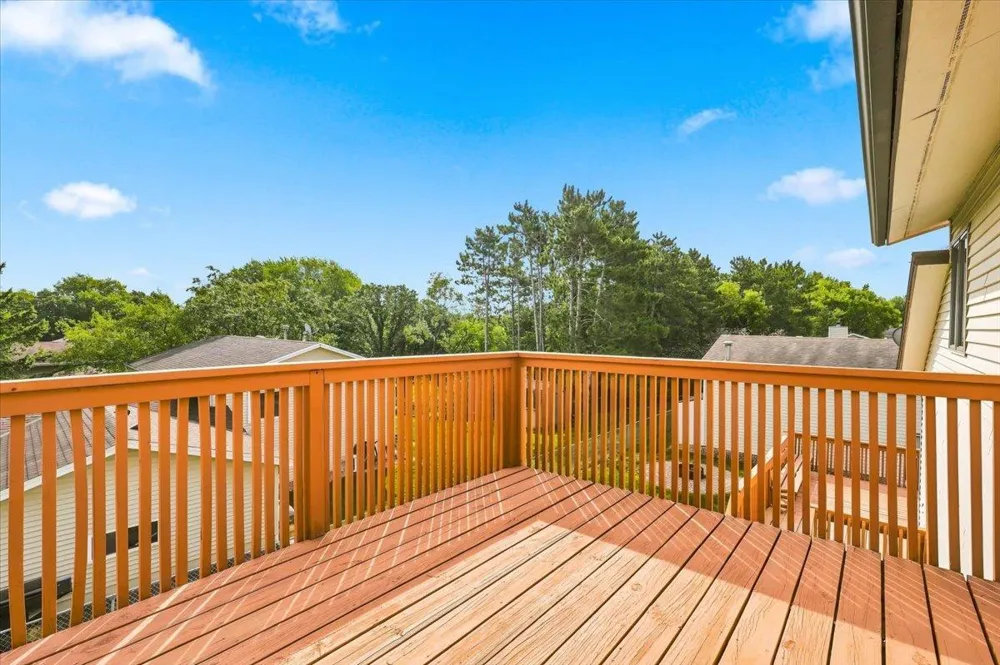 8006 Cooper Avenue Inver Grove Heights, MN 55076