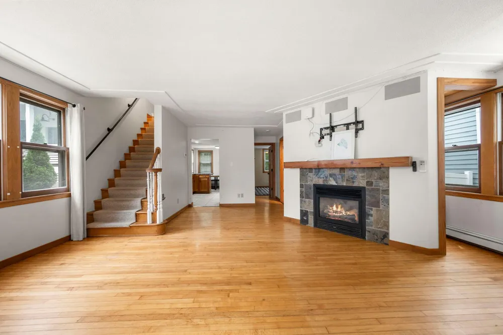 62 Juniper Street Mahtomedi, MN 55115