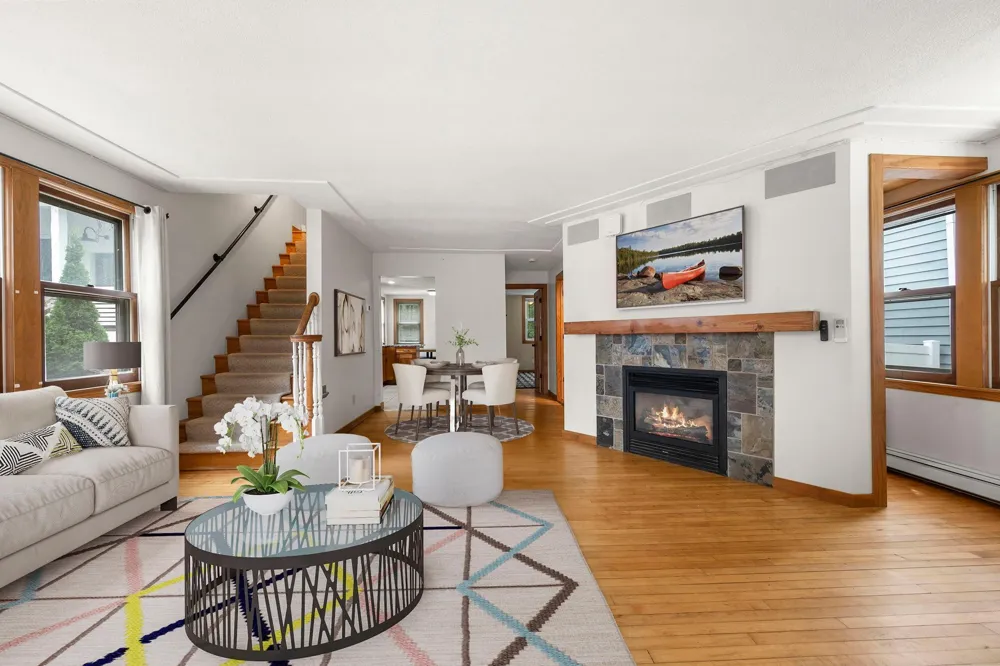 62 Juniper Street Mahtomedi, MN 55115