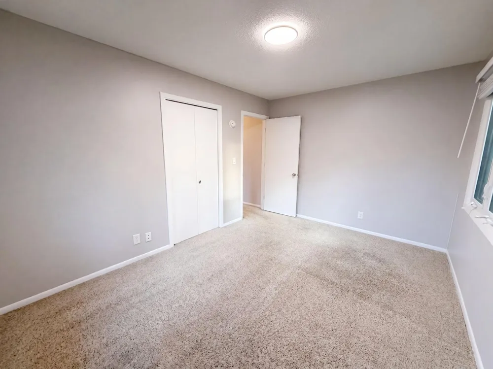 1896 Richal Drive Woodbury, MN 55125