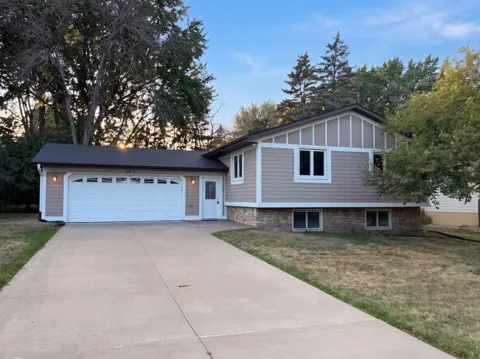 1896 Richal Drive