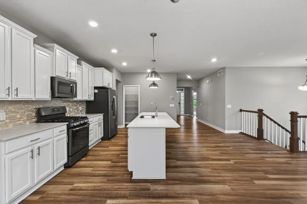 1250 Oak Tree Court Carver, MN 55315