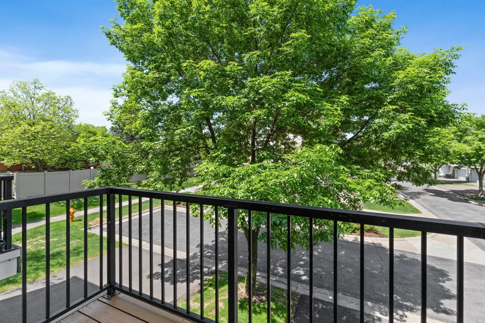 16217 50th Avenue Plymouth, MN 55446