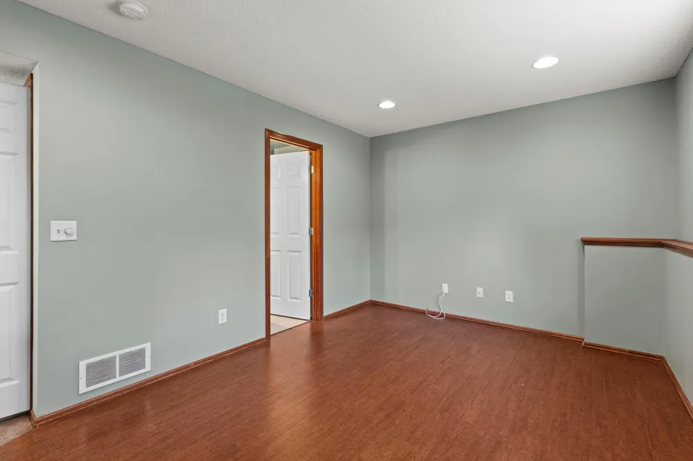 16217 50th Avenue Plymouth, MN 55446