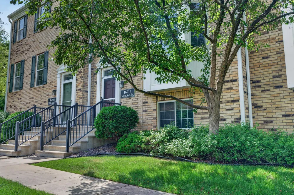 16217 50th Avenue Plymouth, MN 55446