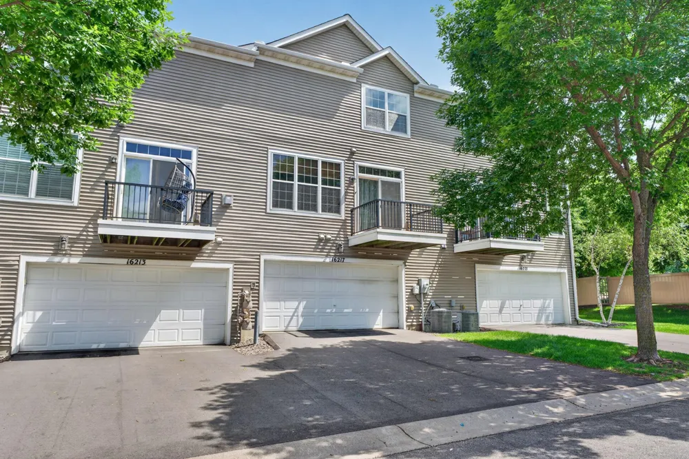 16217 50th Avenue Plymouth, MN 55446