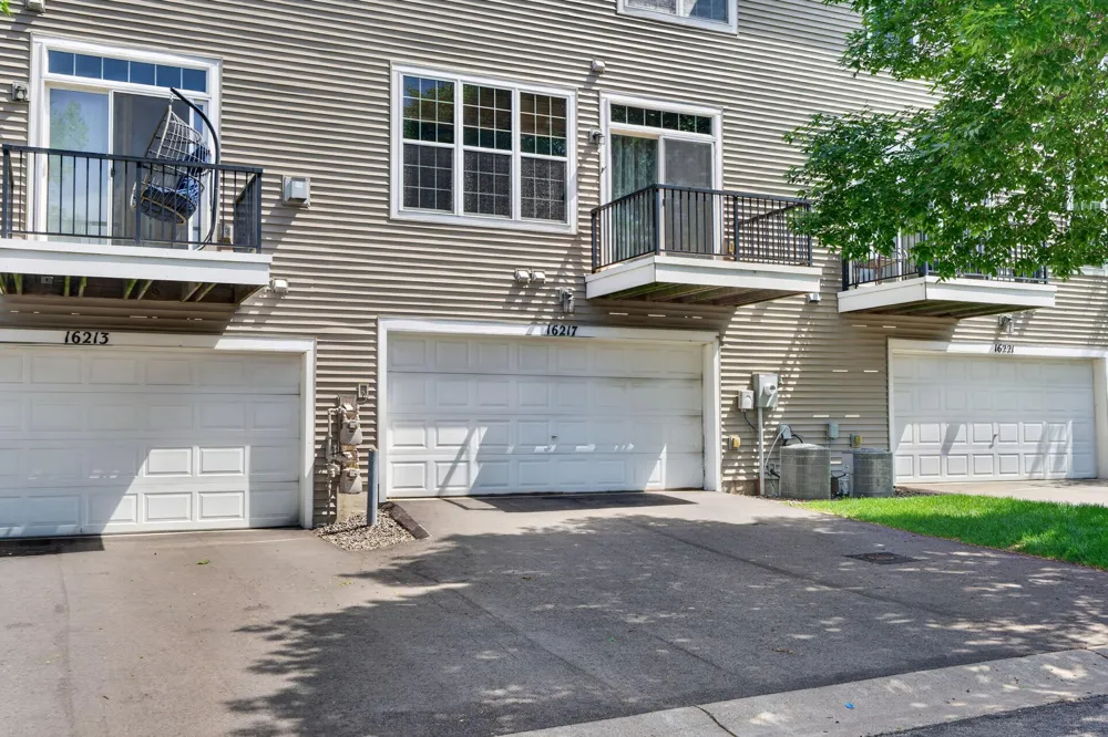 16217 50th Avenue Plymouth, MN 55446