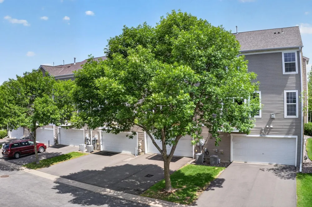 16217 50th Avenue Plymouth, MN 55446
