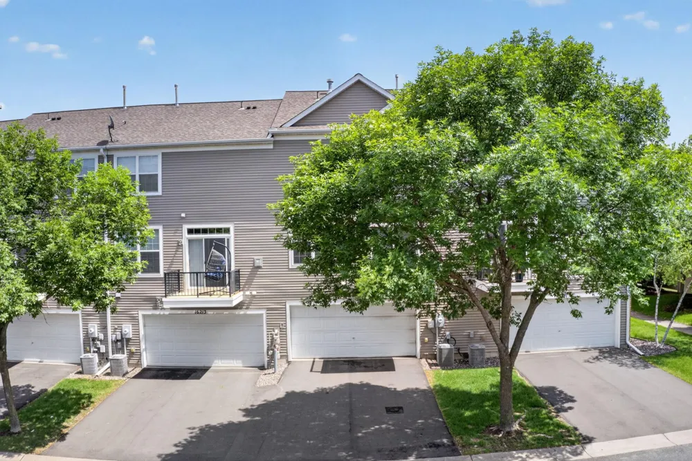 16217 50th Avenue Plymouth, MN 55446