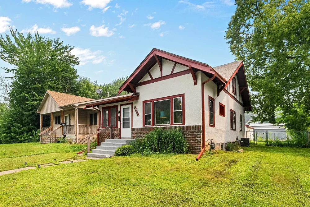 3230 Colfax Avenue Minneapolis, MN 55412