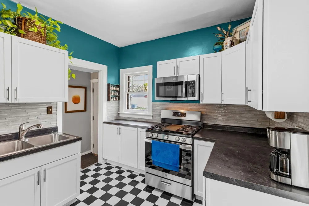 3230 Colfax Avenue Minneapolis, MN 55412