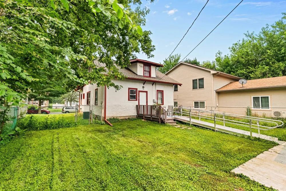 3230 Colfax Avenue Minneapolis, MN 55412