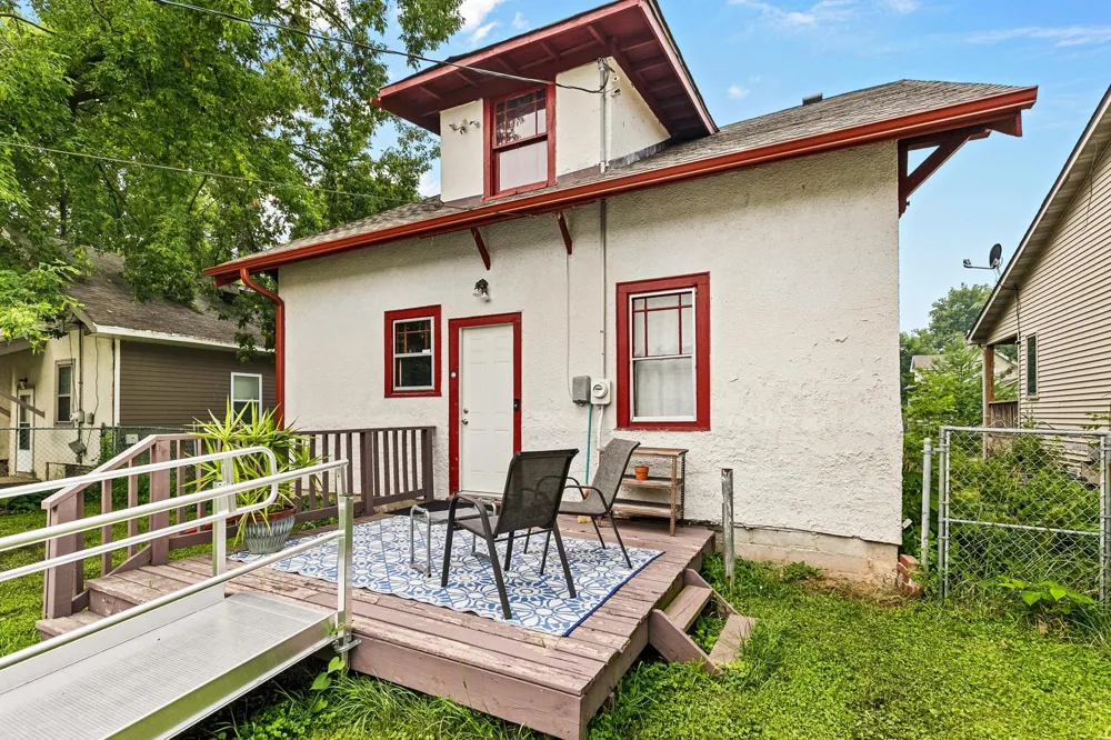 3230 Colfax Avenue Minneapolis, MN 55412
