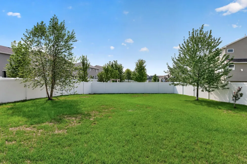 13959 Ashford Path Rosemount, MN 55068