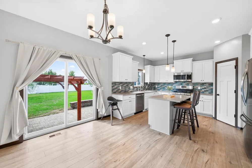 13959 Ashford Path Rosemount, MN 55068