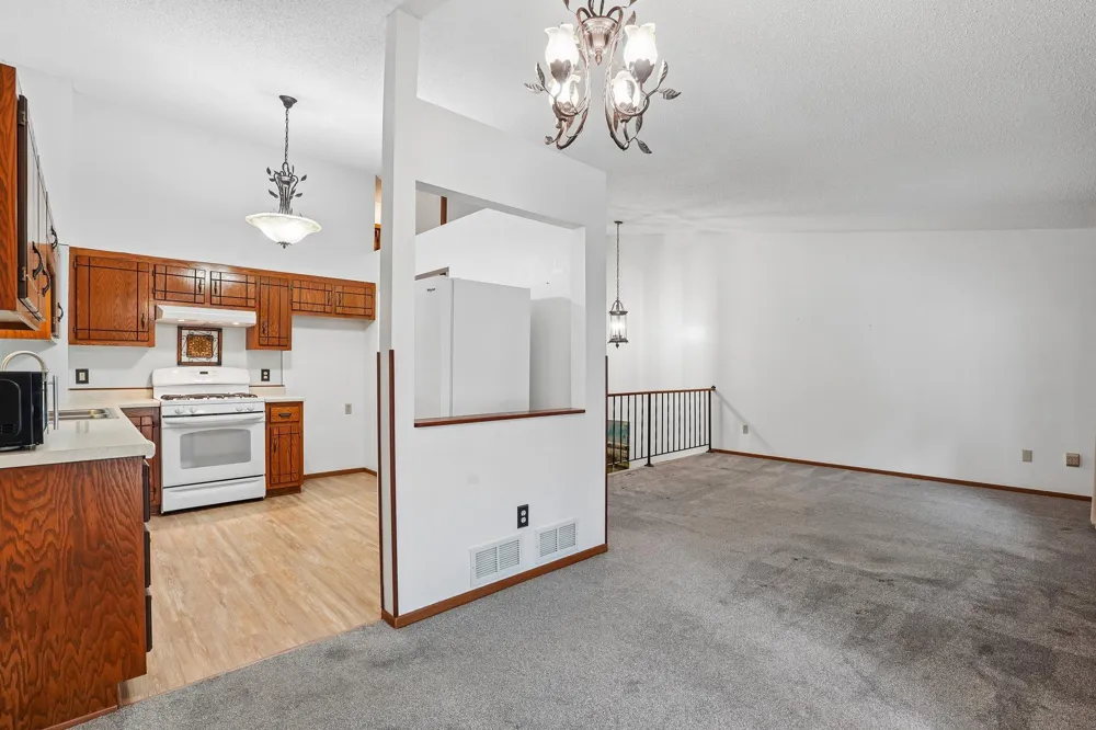 412 Whispering River Lane Farmington, MN 55024