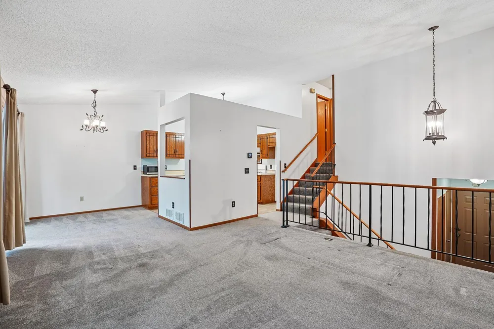 412 Whispering River Lane Farmington, MN 55024