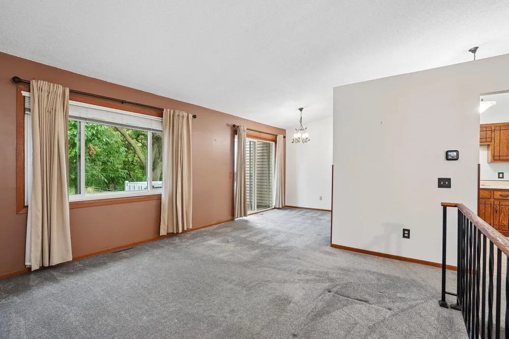 412 Whispering River Lane Farmington, MN 55024