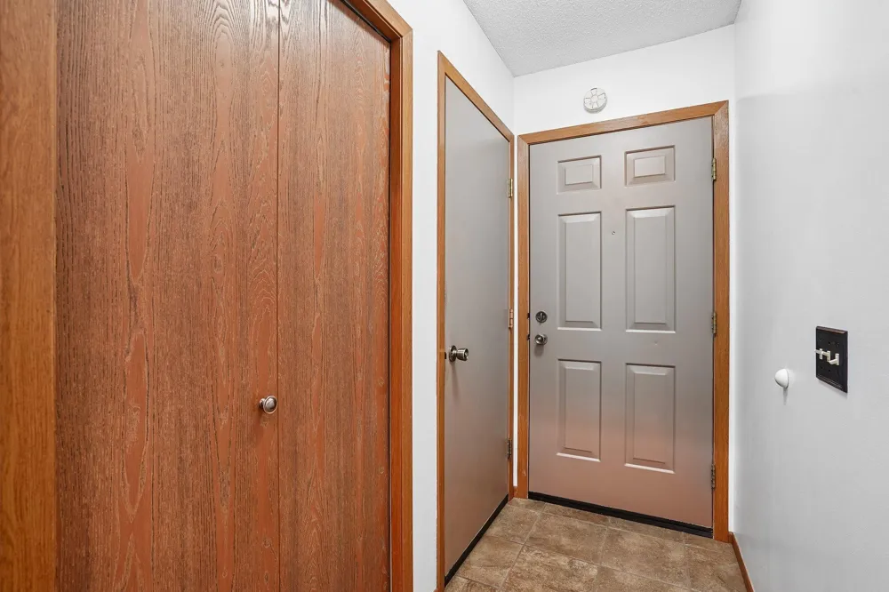 412 Whispering River Lane Farmington, MN 55024