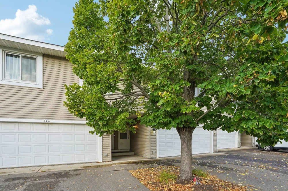412 Whispering River Lane Farmington, MN 55024