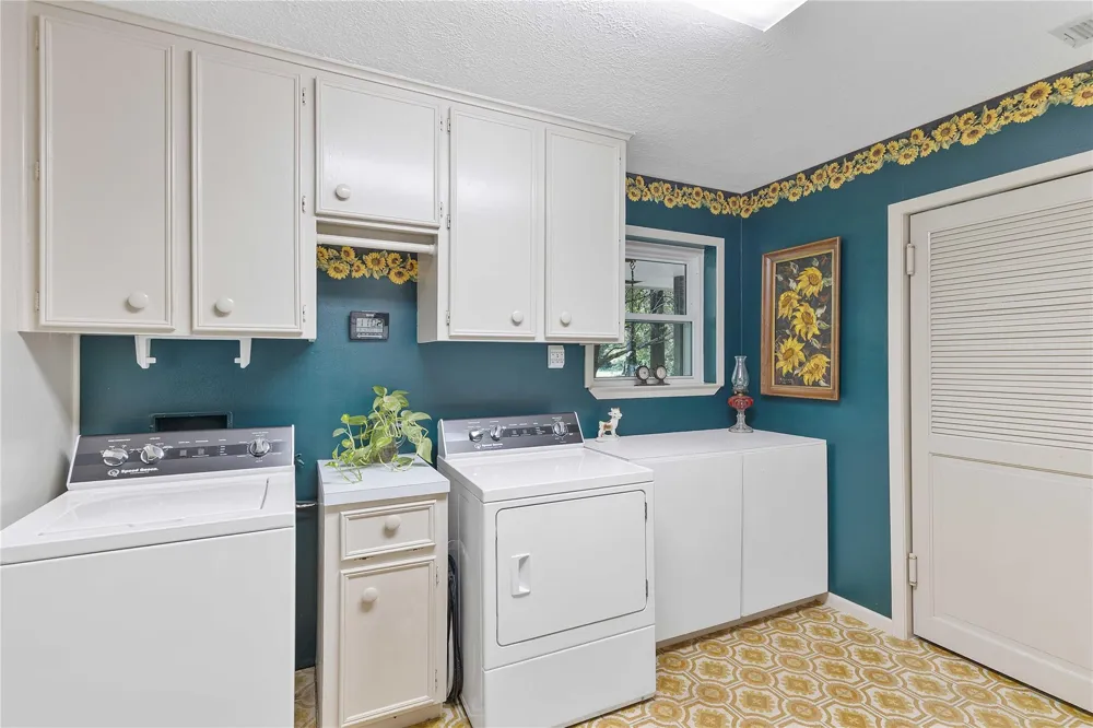 13240 Old Texaco Road Conroe, TX 77302