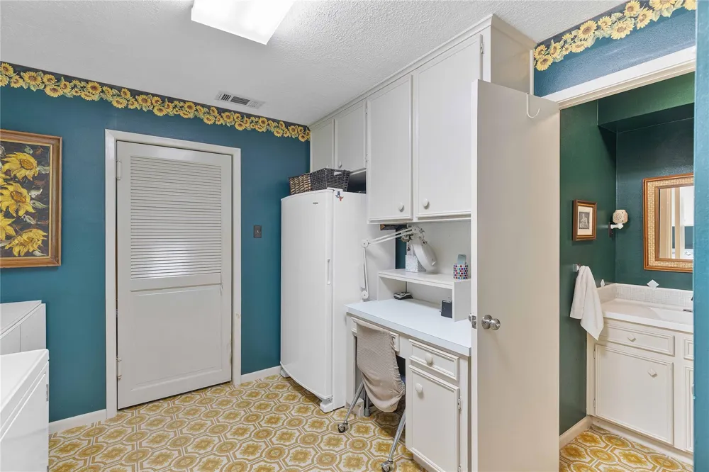 13240 Old Texaco Road Conroe, TX 77302