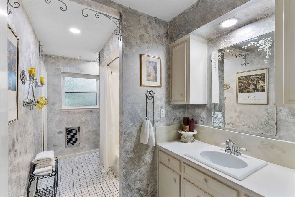 13240 Old Texaco Road Conroe, TX 77302