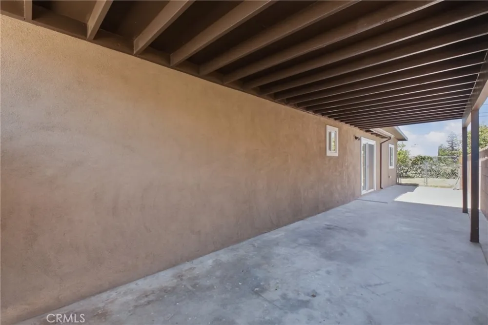 10227 Mcvine Sunland, CA 91040