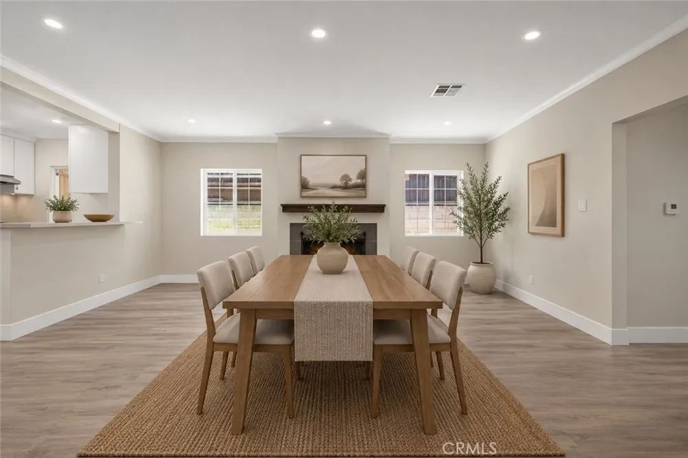 10227 Mcvine Sunland, CA 91040