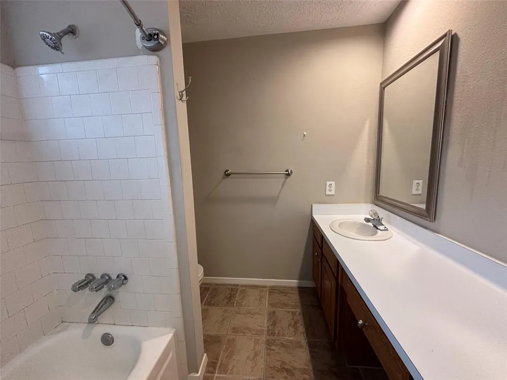 2111 Squire Dobbins Sugar Land, TX 77478