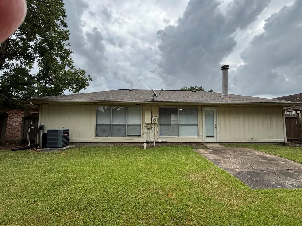 2111 Squire Dobbins Sugar Land, TX 77478