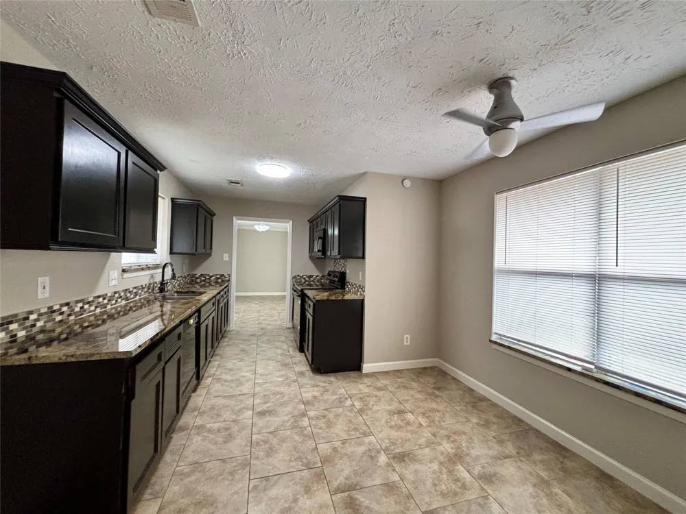 2111 Squire Dobbins Sugar Land, TX 77478