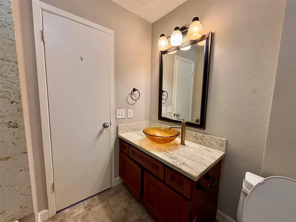 2111 Squire Dobbins Sugar Land, TX 77478