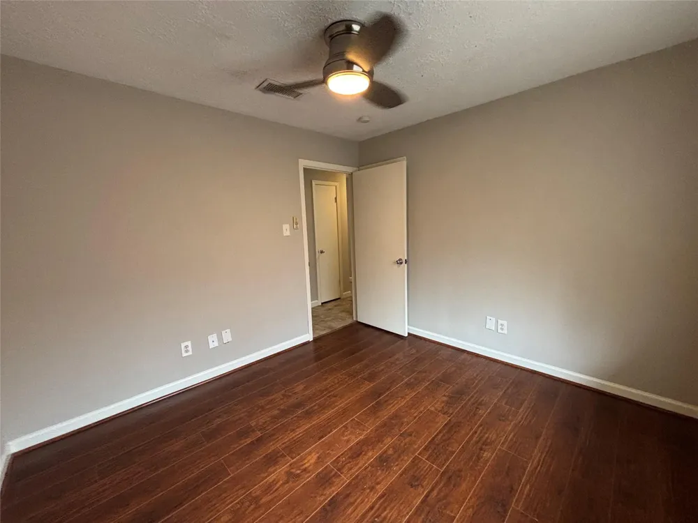 2111 Squire Dobbins Sugar Land, TX 77478