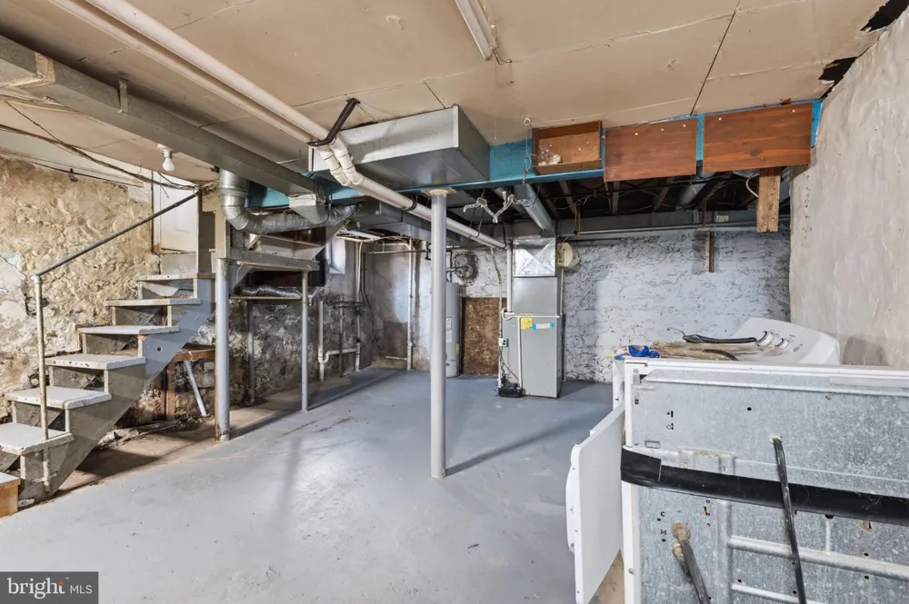 2114 LANCASTER AVENUE Wilmington, DE 19805
