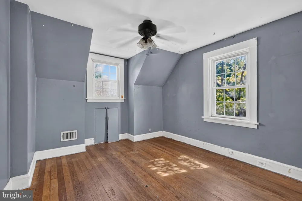 2114 LANCASTER AVENUE Wilmington, DE 19805