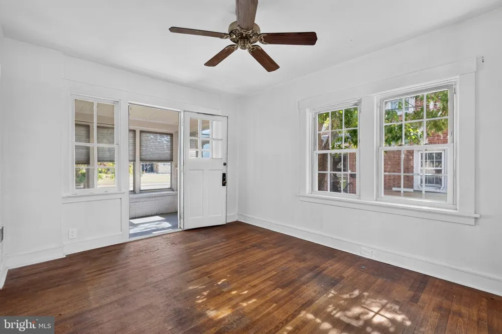 2114 LANCASTER AVENUE Wilmington, DE 19805