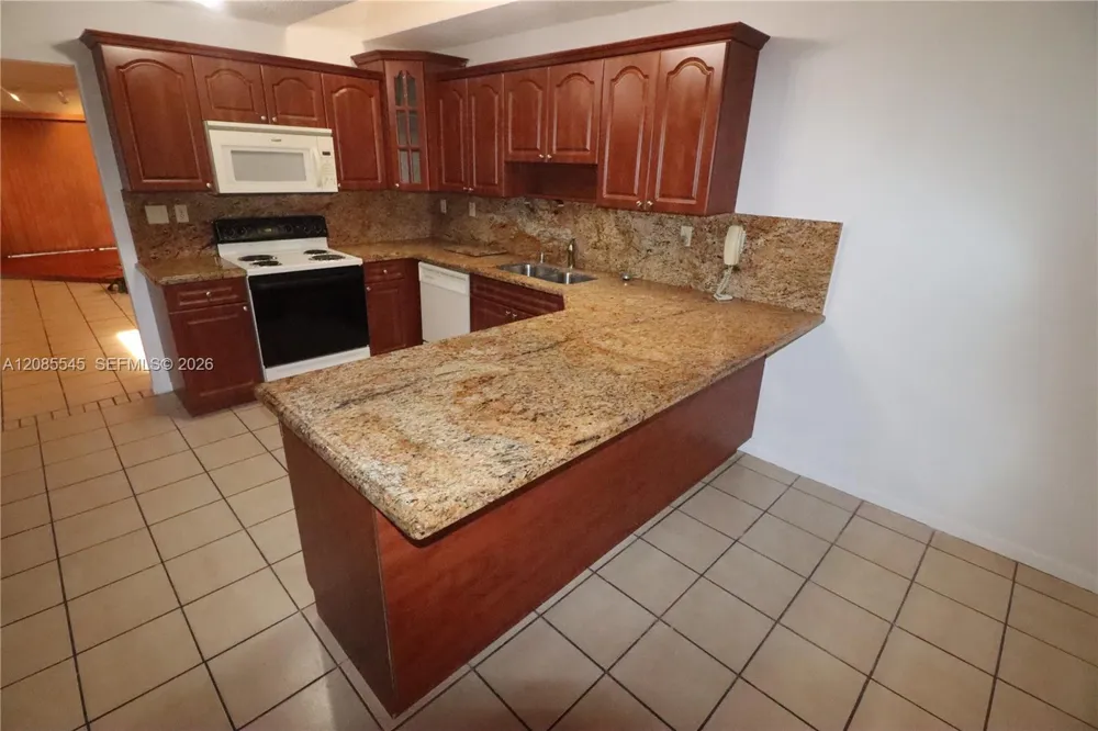 2426 SW 109th Ct Miami, FL 33165