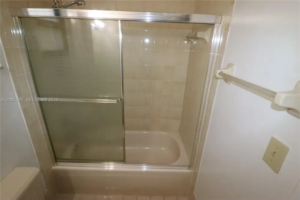 2426 SW 109th Ct Miami, FL 33165