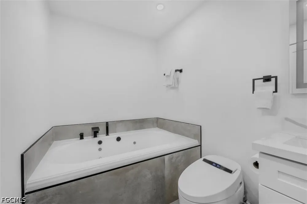 Forest Glen Drive North Fort Myers, FL 33903