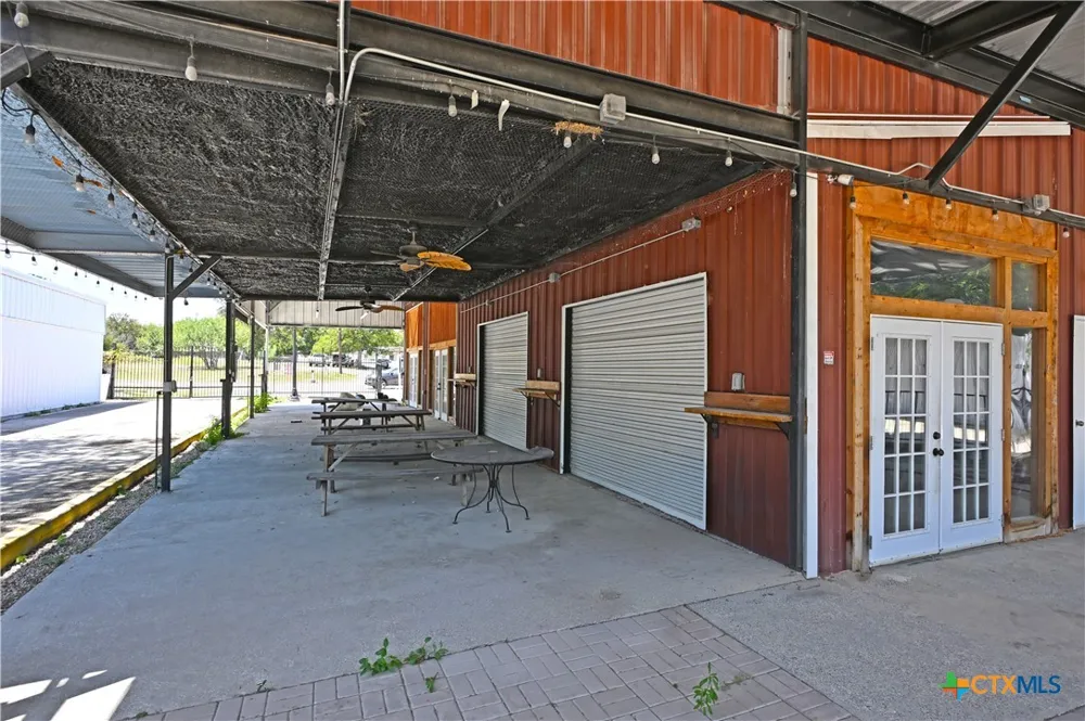 4665 Old Highway 81 New Braunfels, TX 78132