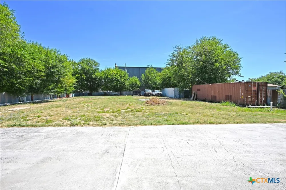 4665 Old Highway 81 New Braunfels, TX 78132