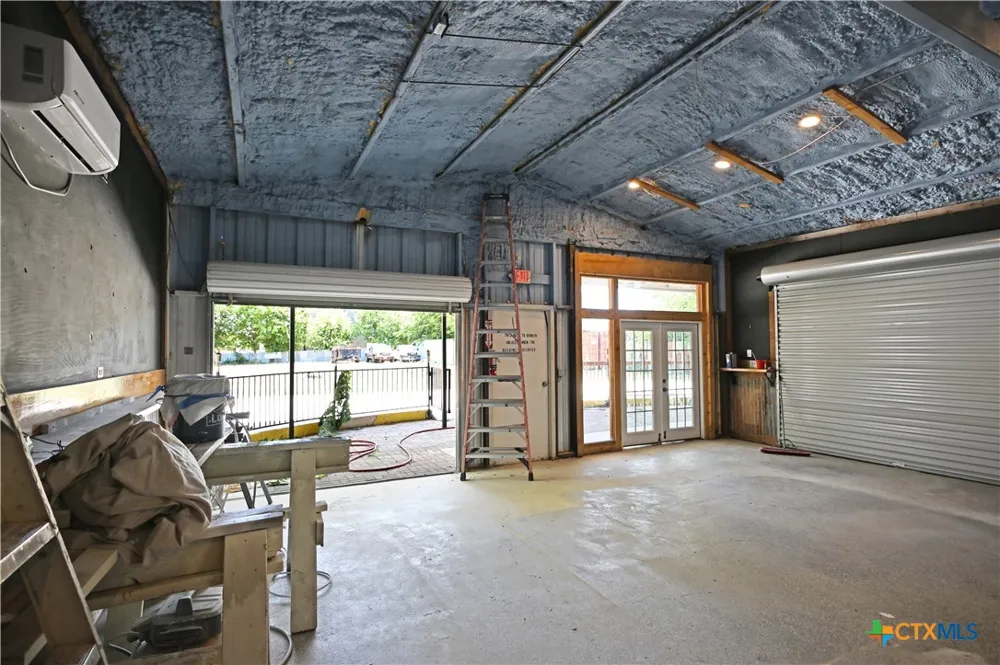 4665 Old Highway 81 New Braunfels, TX 78132