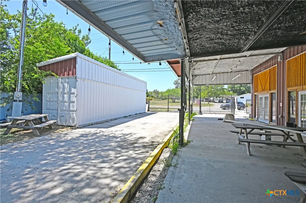 4665 Old Highway 81 New Braunfels, TX 78132
