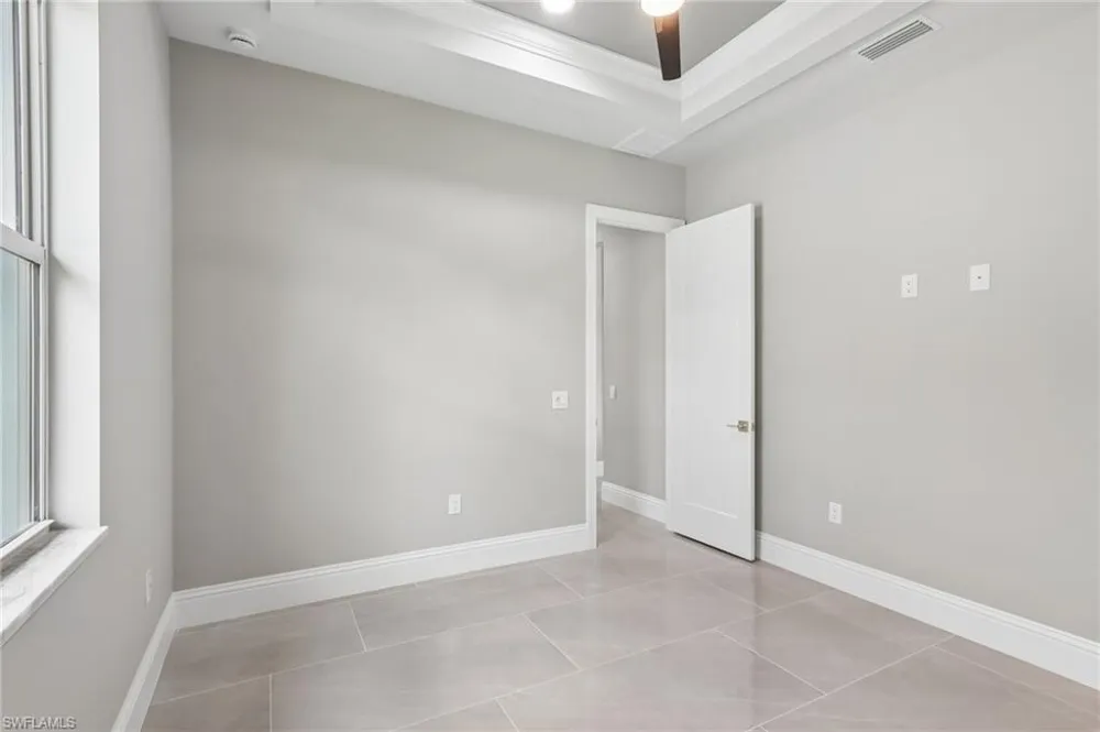 1304 NW 40th Place Cape Coral, FL 33993